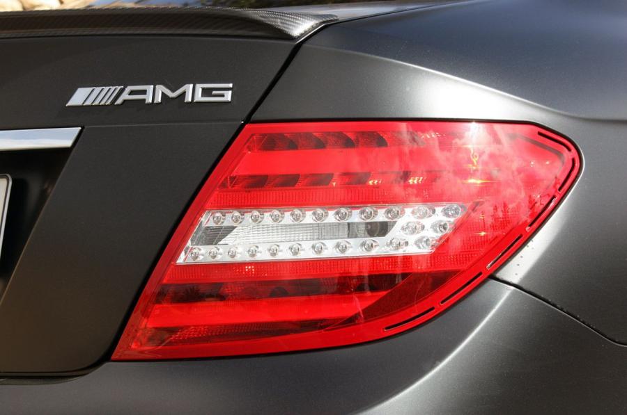  Mercedes-Benz C63 AMG Coupe 2012 года  (фото 65 из 113)